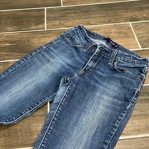 535 Levi’s size 7 skinny jeans